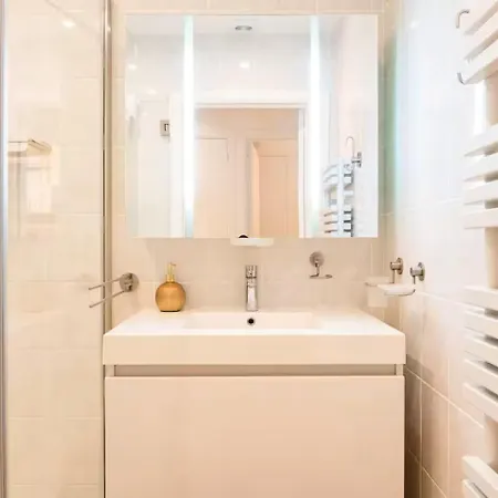 Capucineau - Excellent Location Apartamento